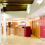Ibis Szálloda