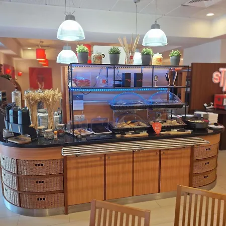 Ibis Hotel Setubal