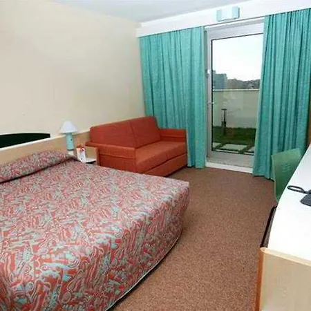 Ibis Hotel