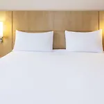 Отель Ibis 2*