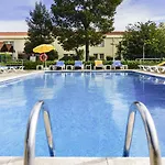 Отель Ibis 2*