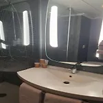 Ibis Отель 2*