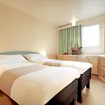 Ibis Hotel 2*