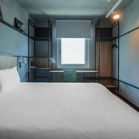 فندق Ibis 2*